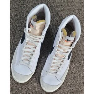 Nike Men's Blazer Mid '77 Vintage White‎ Black BQ6806-100 Size 13